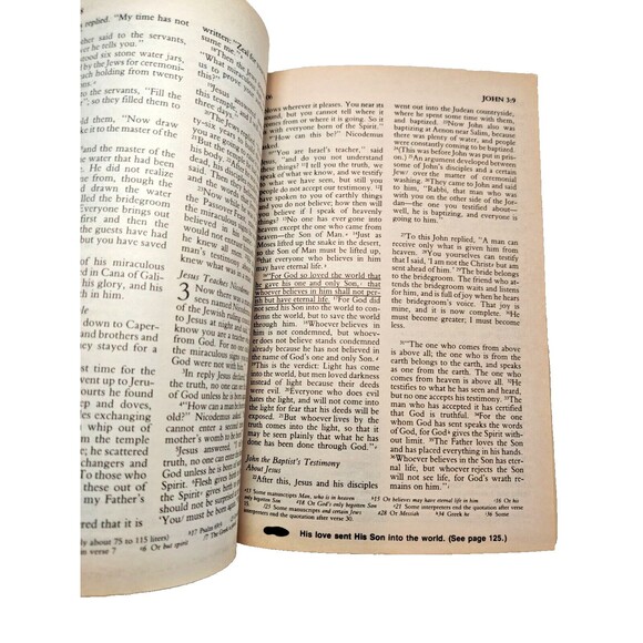 The New Testament | Marked Edition Church of Christ, Caledonia, Ohio 1978 - Picture 7 of 11